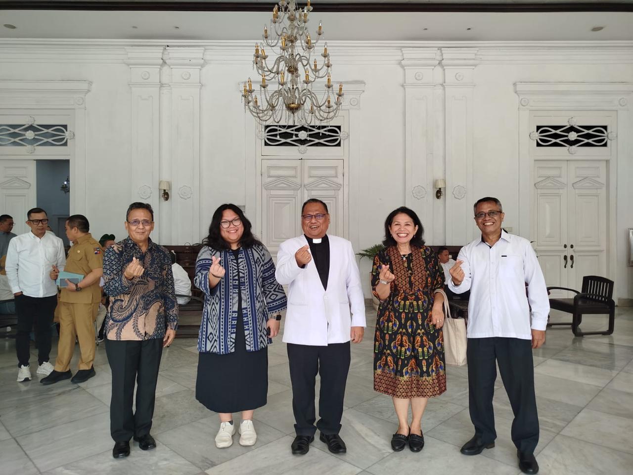 Audiensi dan silahturahmi pak walikota Bogor dengan pak Pendeta
